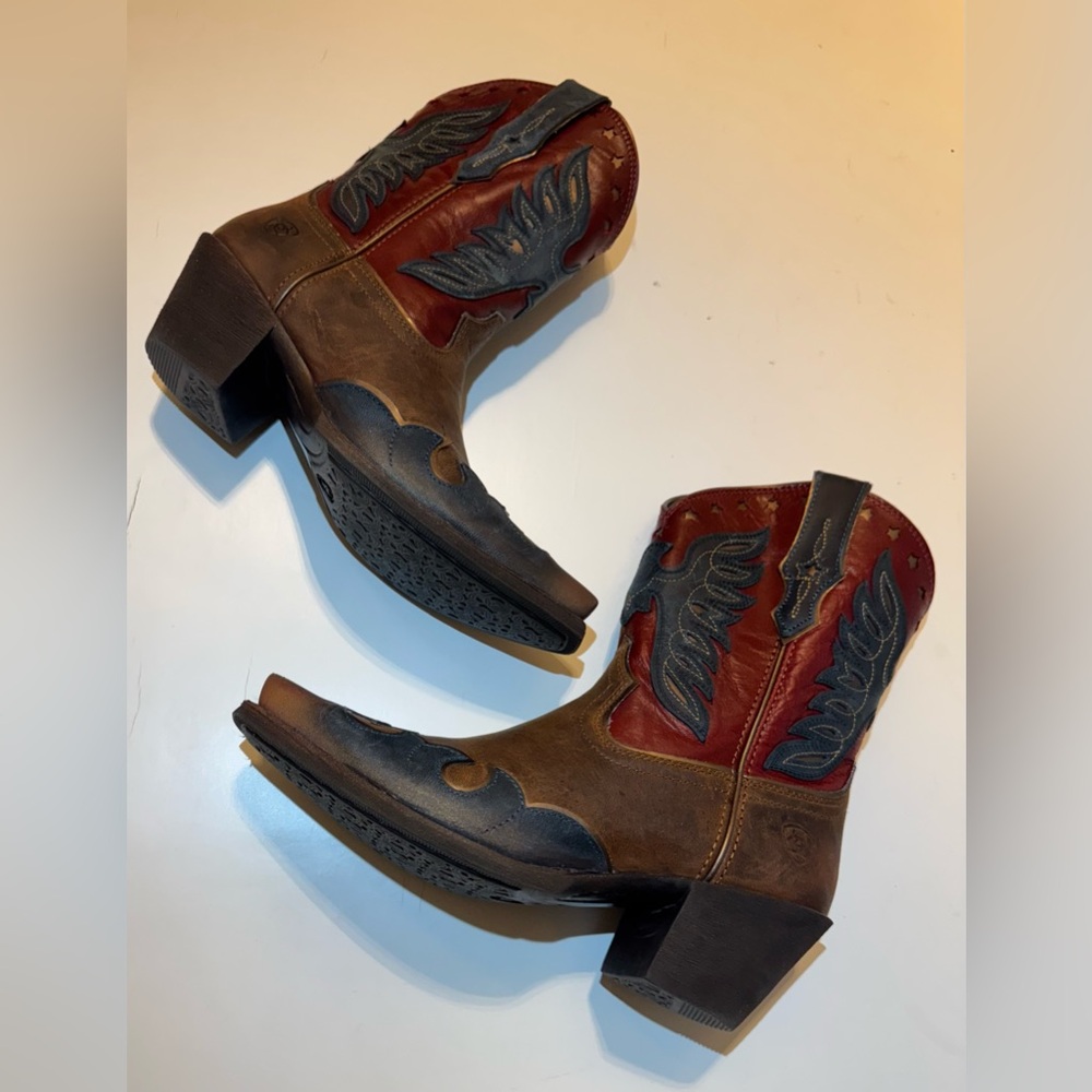 Ariat Bravery Western Boots - Picture 8 of 16
